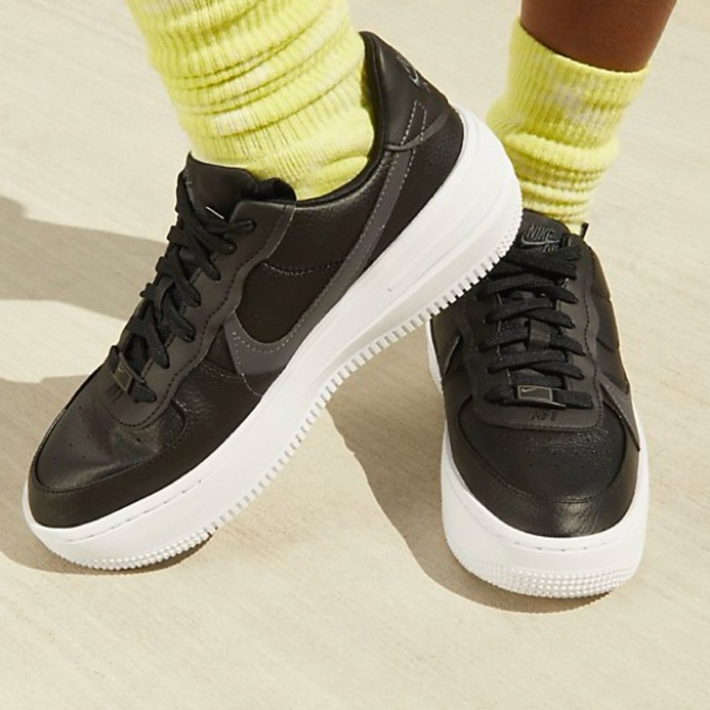 Nike Women’s Air Force 1 PLT.AF.ORM Black Sneakers